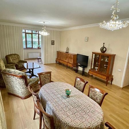 Apartment In The Center Of Jereván Kültér fotó