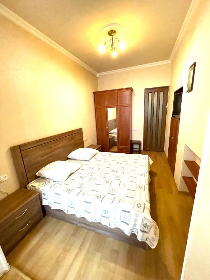 Apartment In The Center Of Jereván Kültér fotó