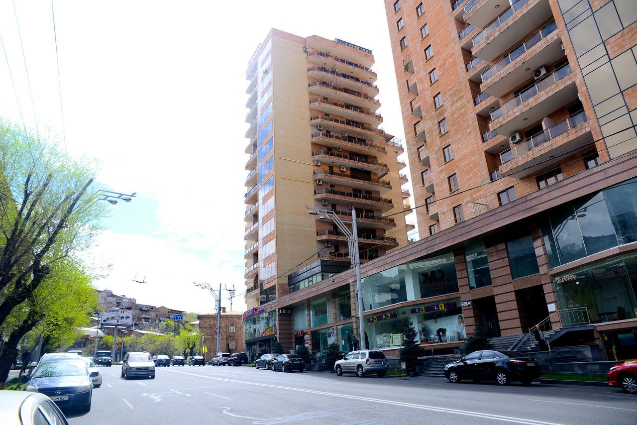Apartment In The Center Of Jereván Kültér fotó