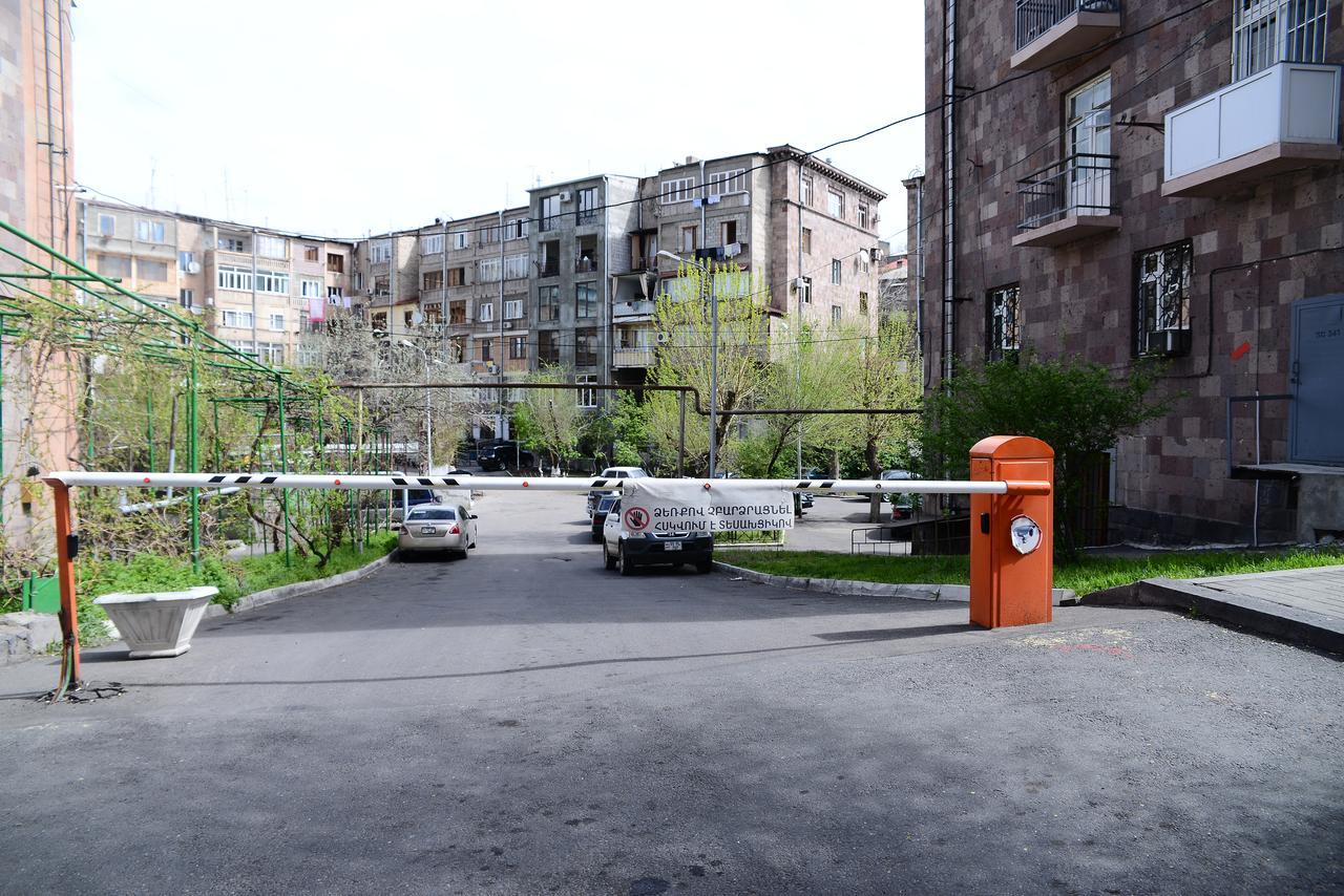 Apartment In The Center Of Jereván Kültér fotó